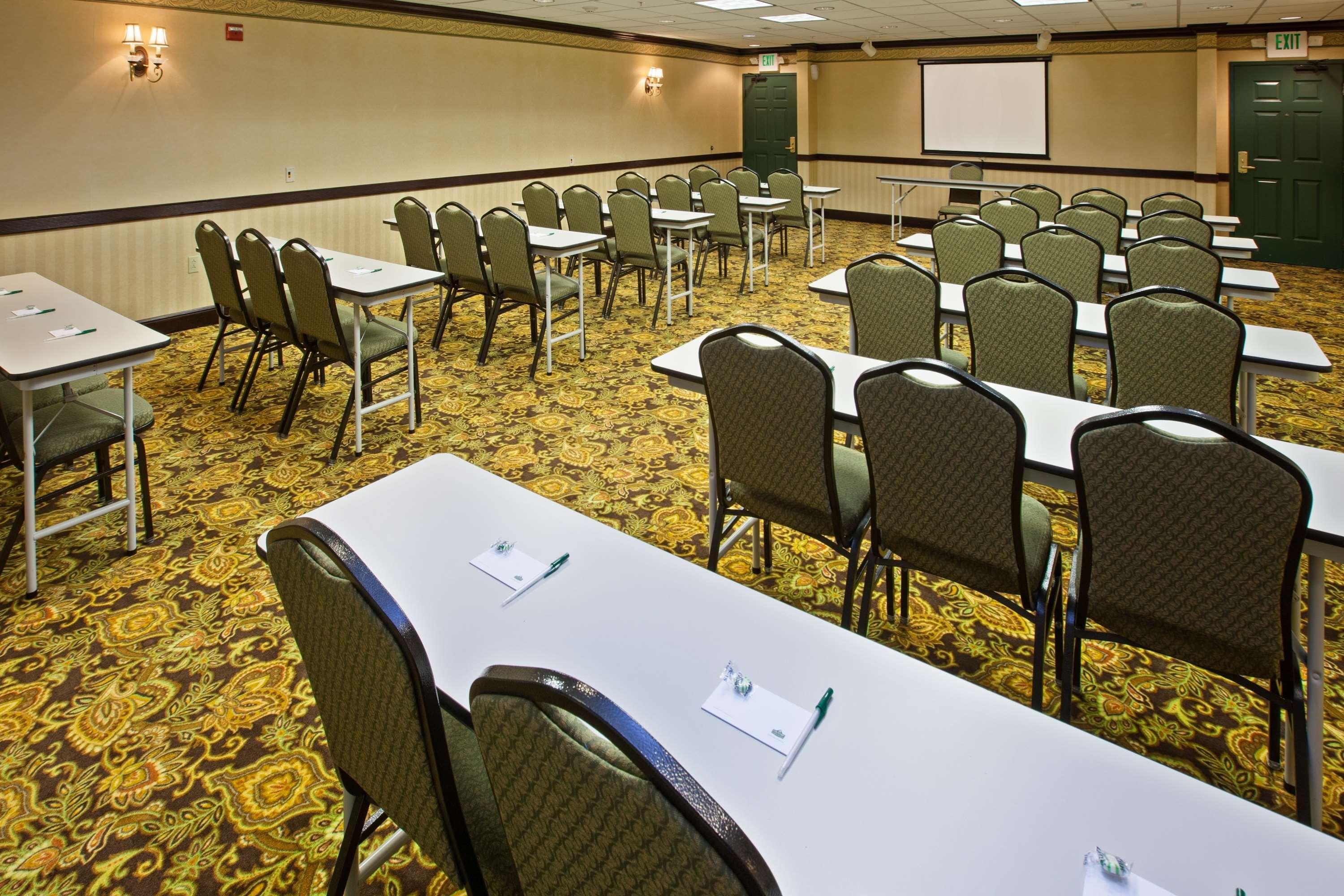 Wingate By Wyndham - Austintown
