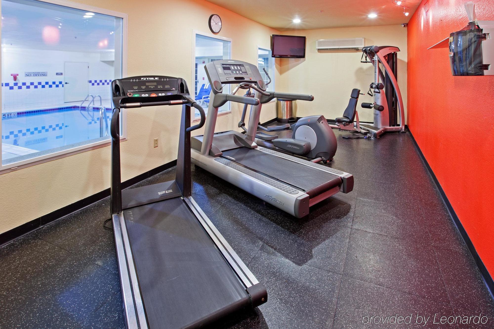 Wingate By Wyndham - Austintown Hotel